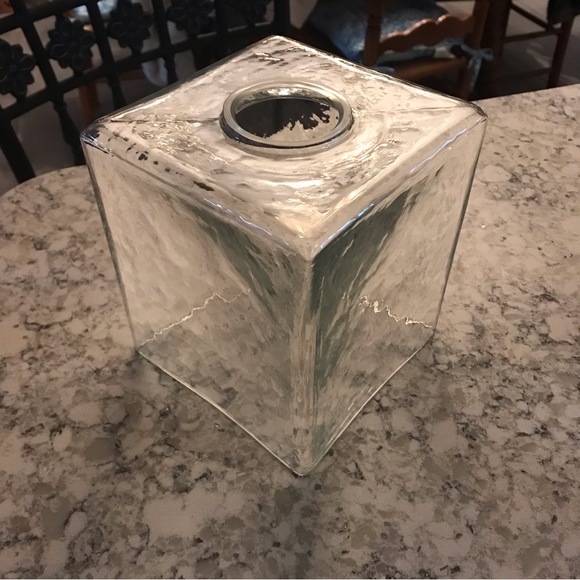 Pottery Barn clear Hammered Glass Tissue Box - Picture 1 of 4